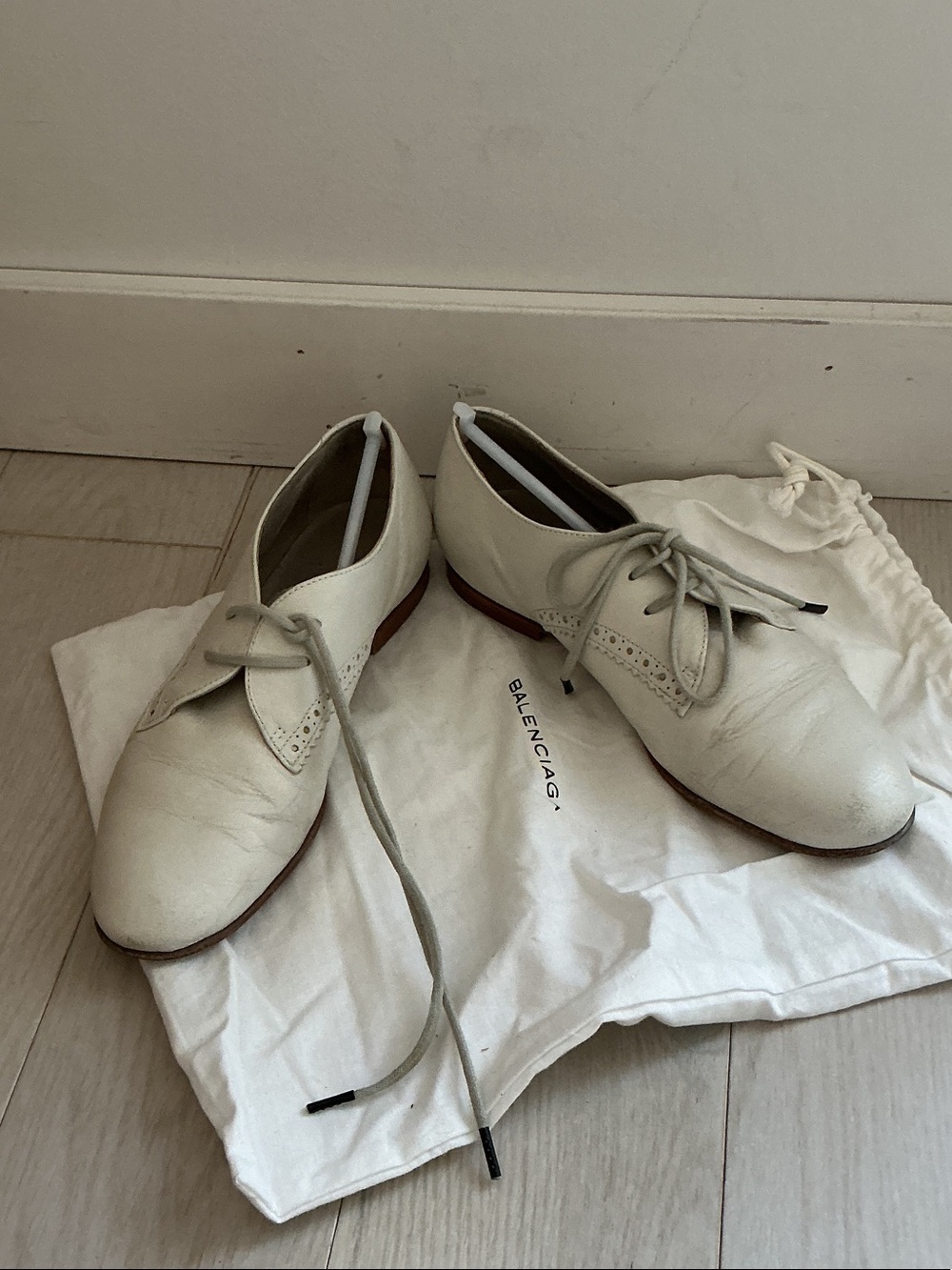 Balenciaga White Leather Lace-Up Derby